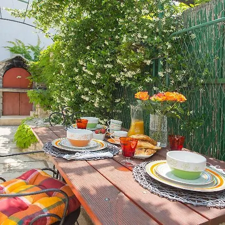 Ξενοδοχείο Alma