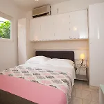 Alma 3* سبليت