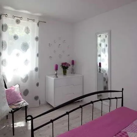Alma 3*